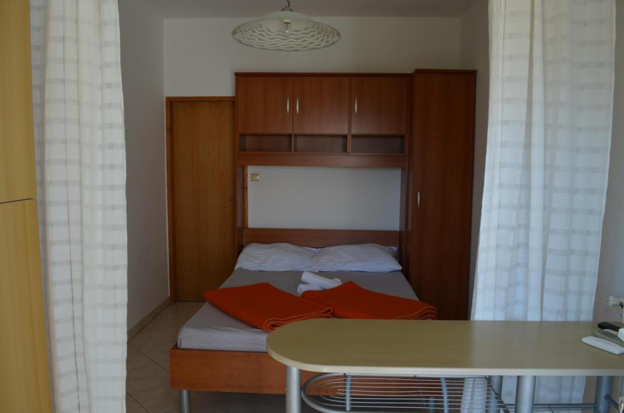 Apartments Leticia I 巴斯卡 外观 照片